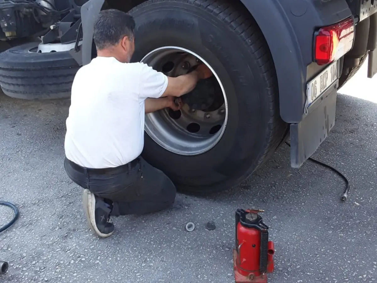 Mucur Oto Lastikçi